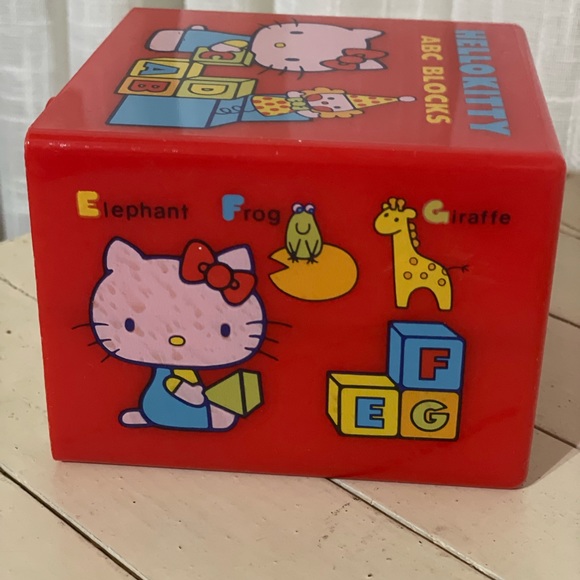 SOLD Vintage Hello Kitty Sanrio Jewelry Box 1980s - Picture 5 of 8